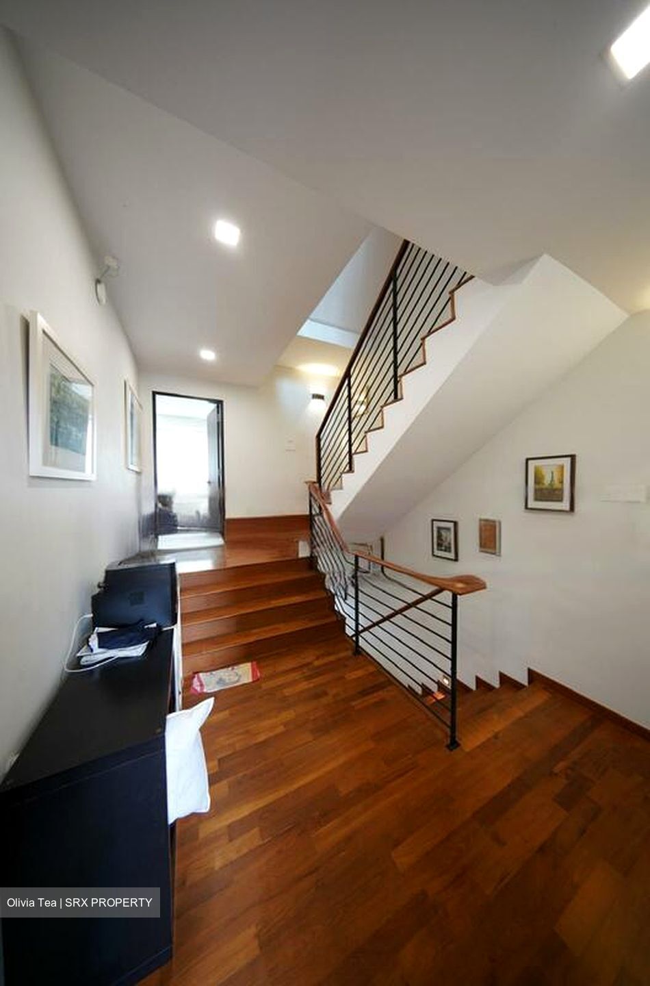 MARIAM CLOSE (D17), Terrace #446548411